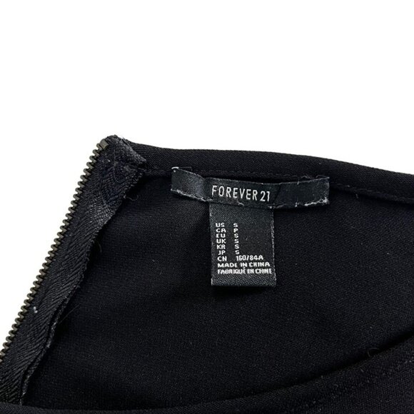 Forever 21 blouse women's S black studded short sleeve - Picture 3 of 8